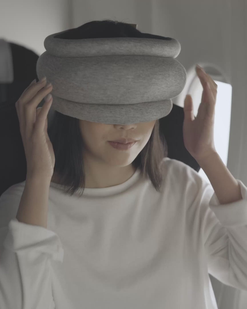 Load video: Ostrichpillow - 遮眼安眠枕 OP_LIGHT